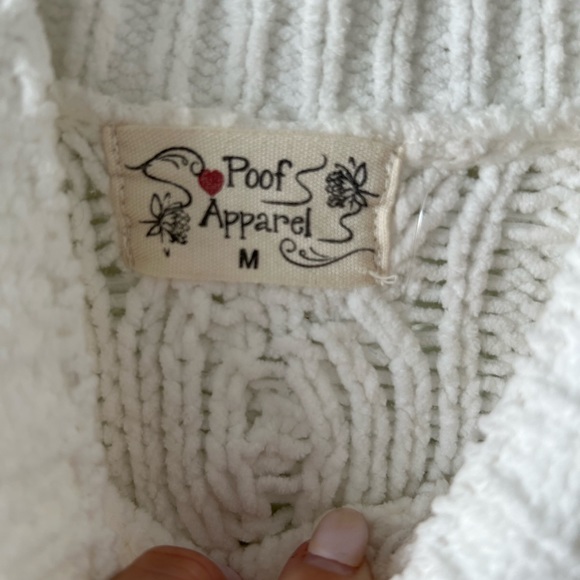 White Cable Knit Cropped Sweater - Size Medium - Picture 2 of 4